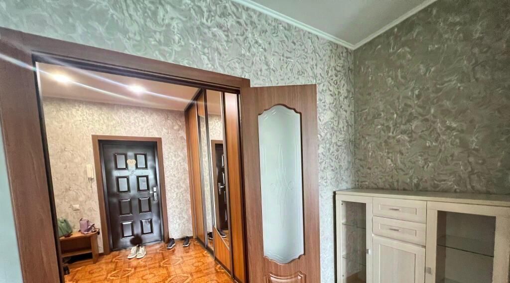 квартира г Новокузнецк р-н Центральный ул Грдины 37 фото 6