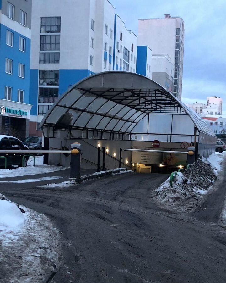 машиноместо г Екатеринбург Академический ул Вильгельма де Геннина 40а фото 1