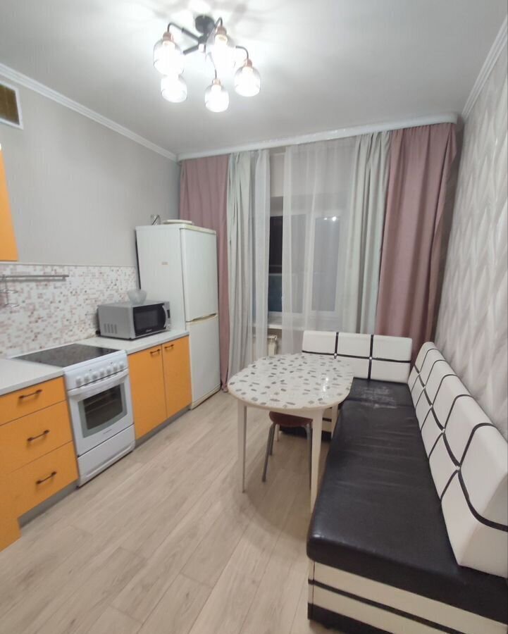 квартира г Тюмень р-н Центральный ул Мельничная 83 фото 1