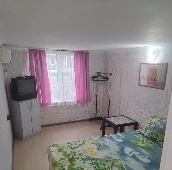 комната р-н Ейский г Ейск ул Лиманская 8/9 фото 3