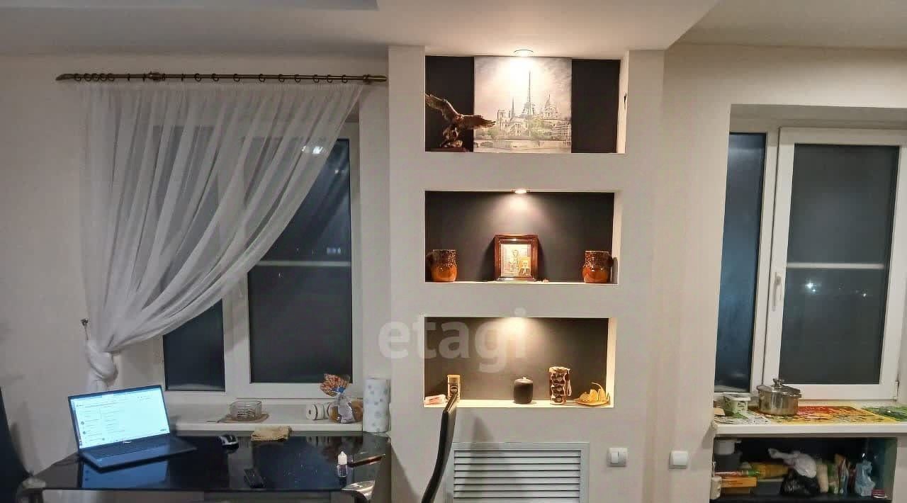 квартира г Волгоград р-н Тракторозаводский ул Гороховцев 2 фото 3