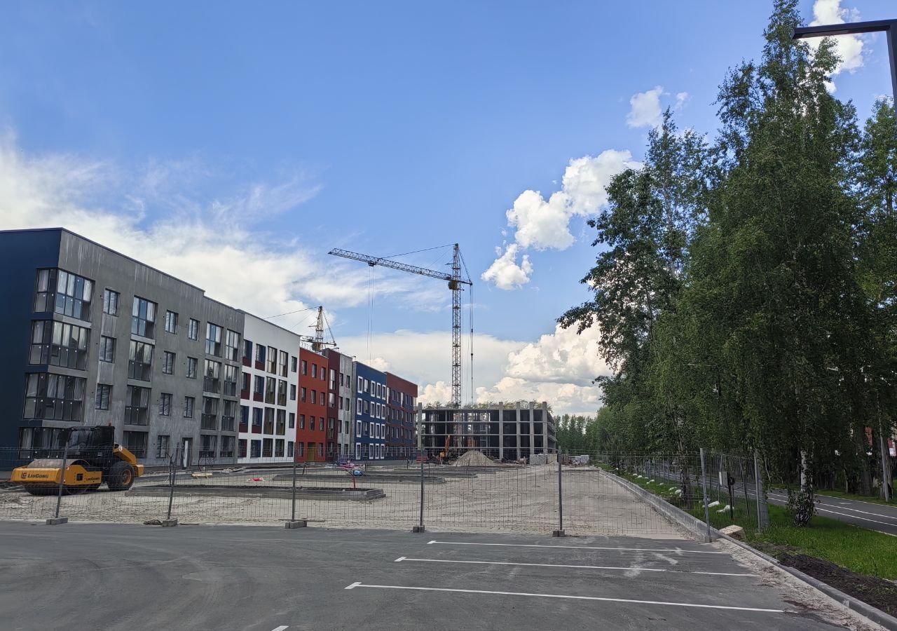 квартира г Тюмень р-н Калининский ул Александра Звягина 5 фото 4