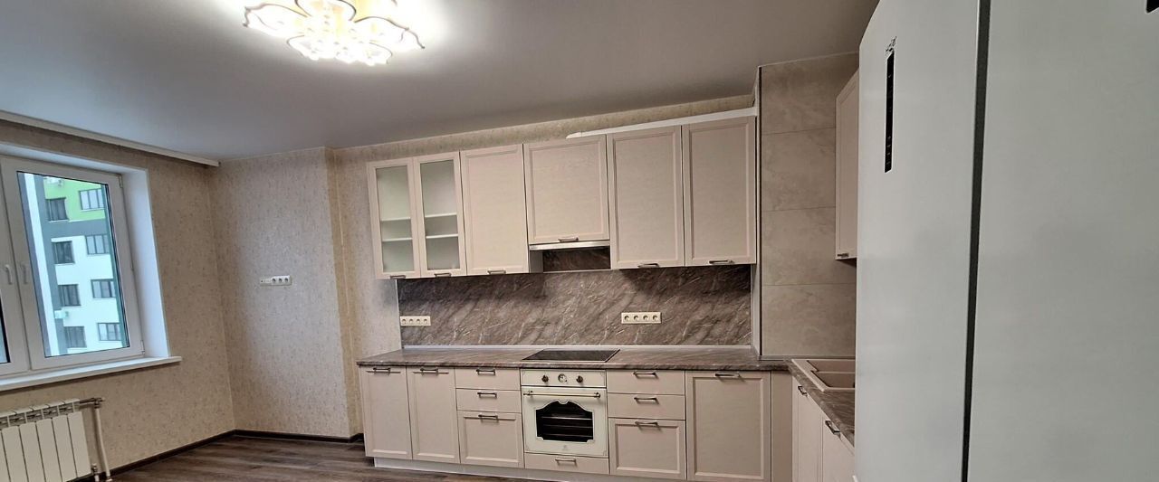 квартира г Нижний Новгород Горьковская ул Родионова 202/1 фото 3