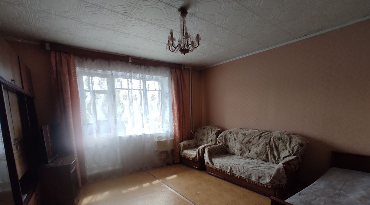 квартира г Омск р-н Кировский ул 70 лет Октября 13/2 фото 4