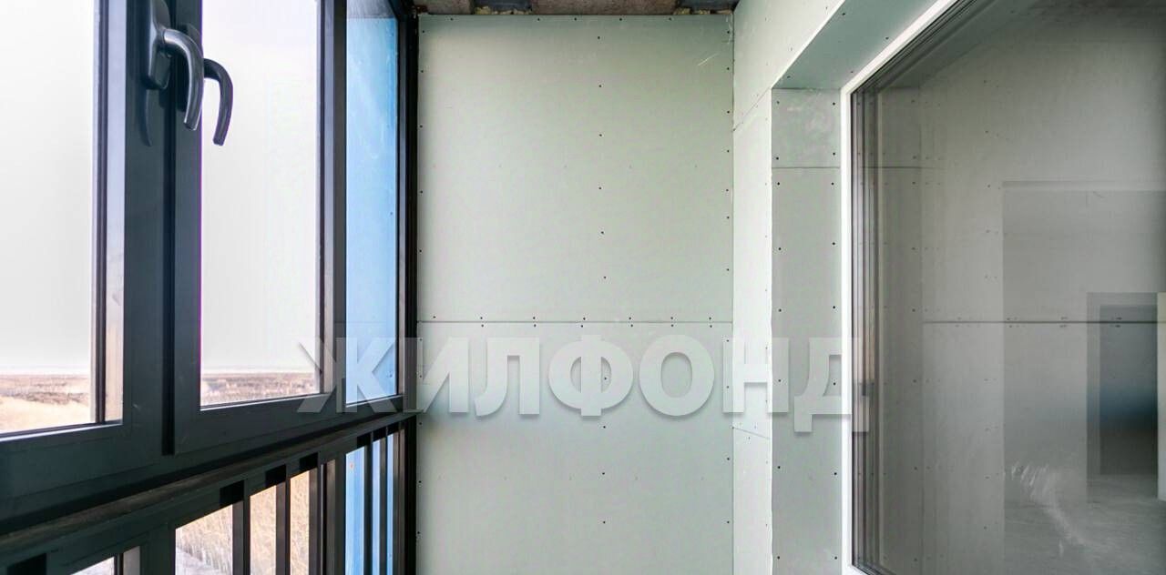 квартира г Новосибирск Студенческая ул Александра Чистякова 22/2 фото 12