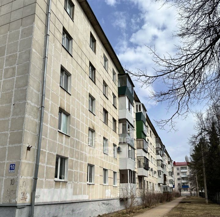 квартира г Октябрьский 35-й микрорайон 10 фото 1