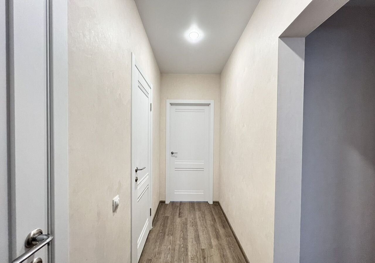 квартира г Барнаул р-н Центральный ул Нагорная 6-я 15в корп. 3, блок-секц. 1-2 фото 12