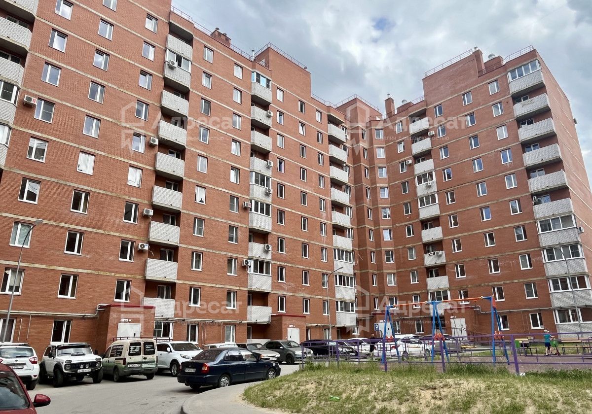 квартира г Волгоград р-н Кировский ул им. старшего лейтенанта Токарева 9 фото 2