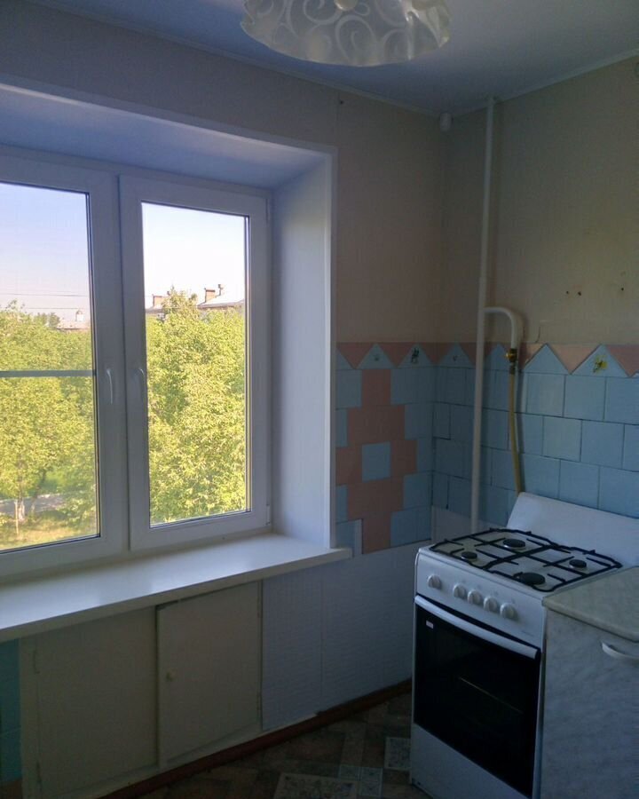 квартира р-н Еманжелинский г Еманжелинск ул Титова 15а фото 5