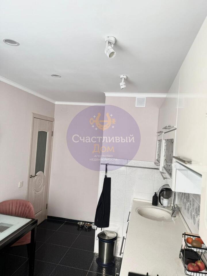 квартира г Орск р-н Ленинский Строителей ул Докучаева 52а фото 2