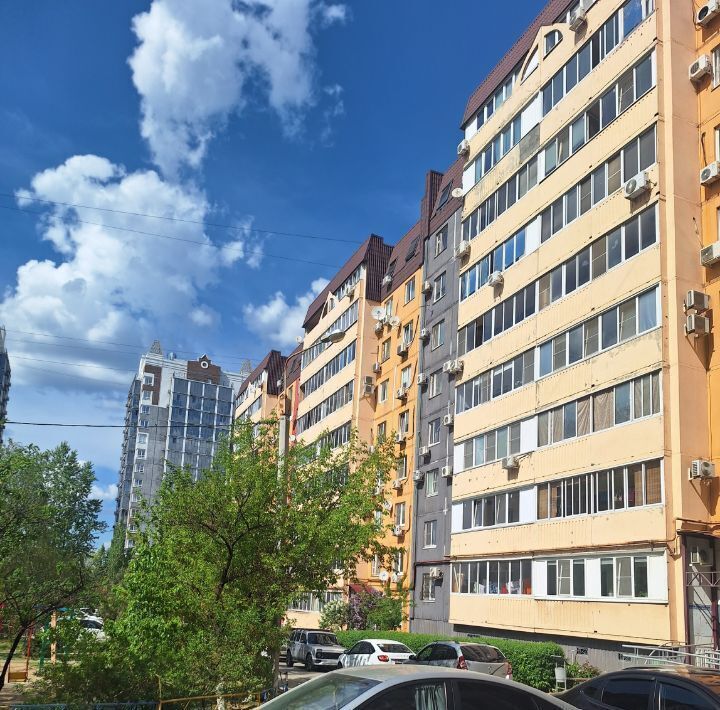квартира г Волгоград р-н Дзержинский ул Шекснинская 46 фото 1