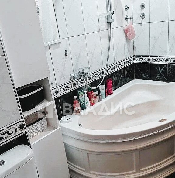 квартира г Волгоград ул им. Хользунова 36 фото 5