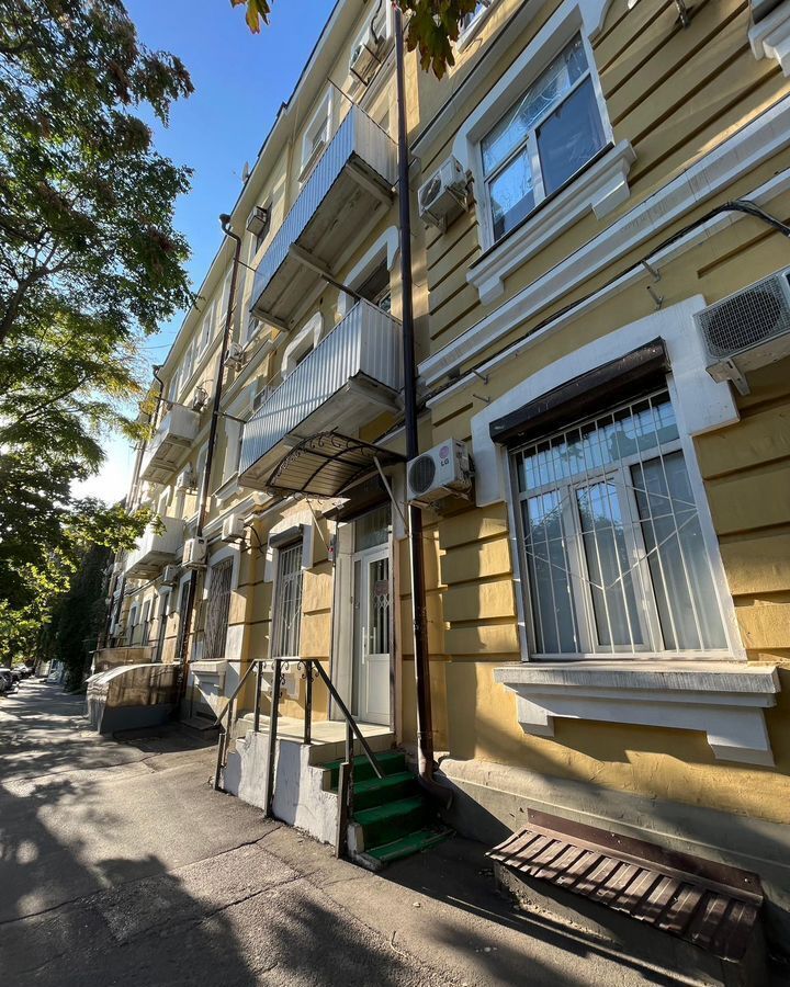комната г Ростов-на-Дону р-н Кировский ул Социалистическая 181 фото 2