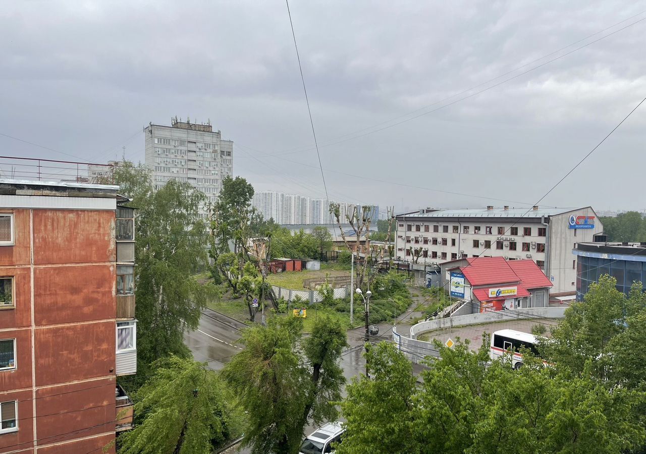 квартира г Красноярск р-н Свердловский ул Александра Матросова 4 фото 11