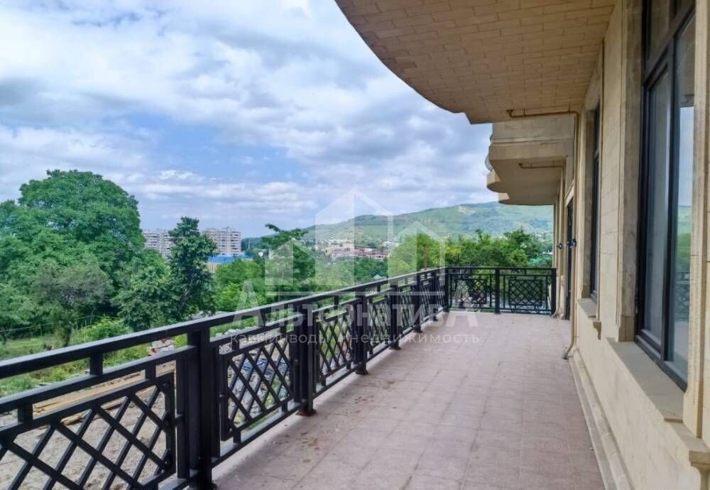 квартира г Кисловодск ул Жмакина 6 фото 1