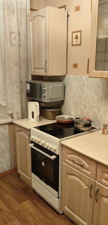 квартира г Тольятти р-н Автозаводский 16-й квартал б-р Цветной 14 фото 7