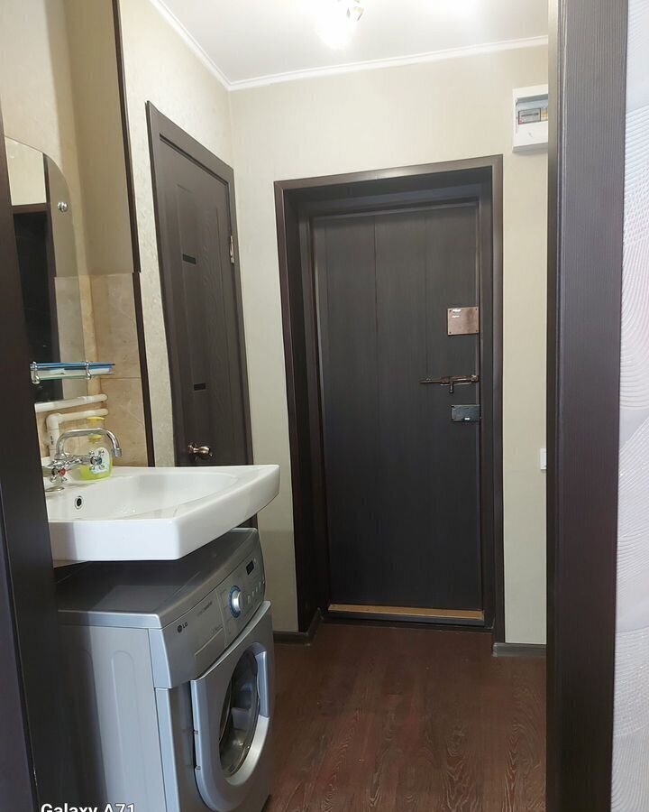 квартира г Междуреченск ул Комарова 1 фото 19