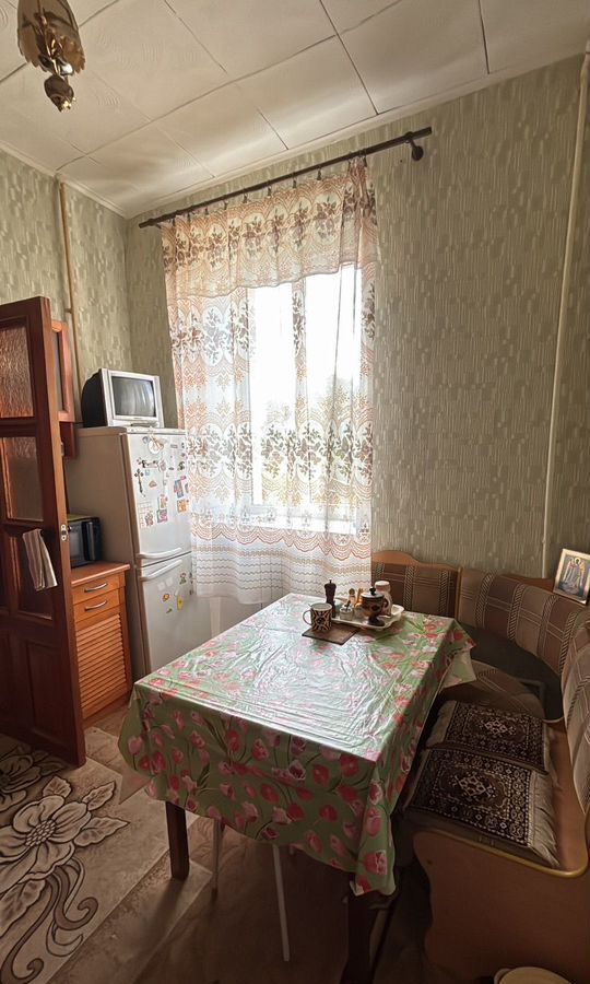 квартира г Златоуст ул им И.И.Шишкина 5 фото 6
