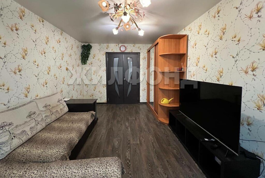 квартира г Новосибирск р-н Дзержинский Золотая Нива ул Доватора 33/3 фото 2