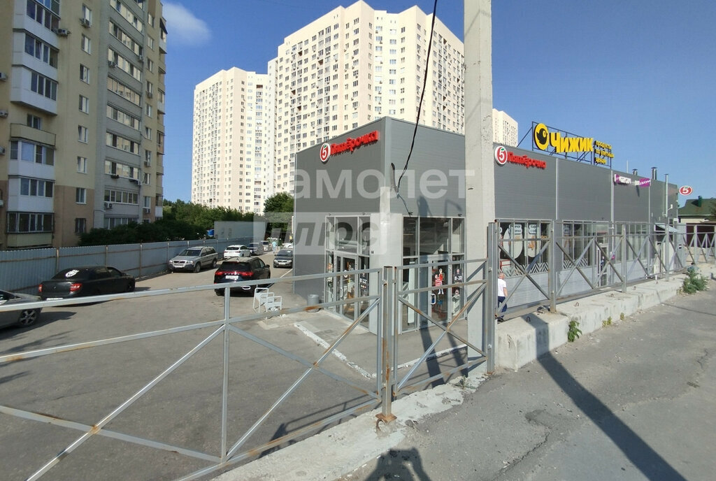 квартира г Саратов р-н Фрунзенский ул Новоузенская 200в ЖК «Октябрьское ущелье» фото 11