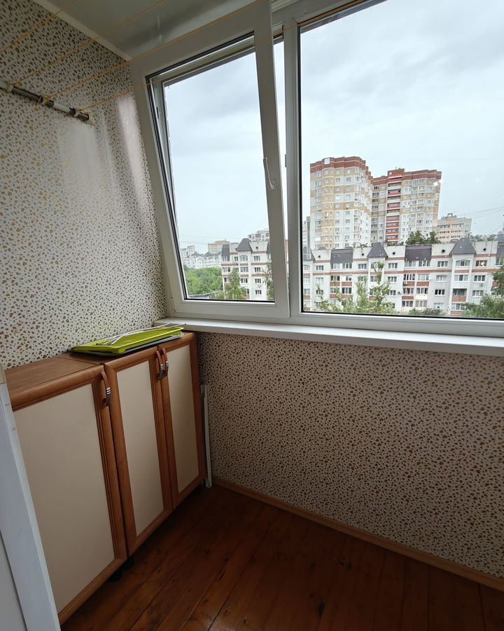 квартира г Брянск р-н Советский ул Крахмалева 35 фото 5