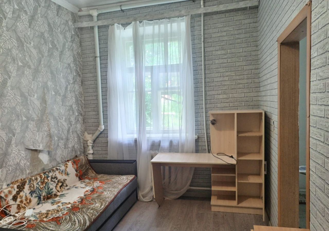 комната г Каменск-Шахтинский ул Островского 61 фото 1
