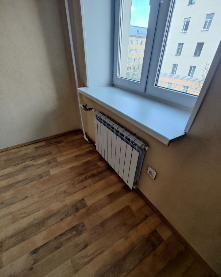 квартира г Мурманск р-н Ленинский ул Володарского 1 фото 7