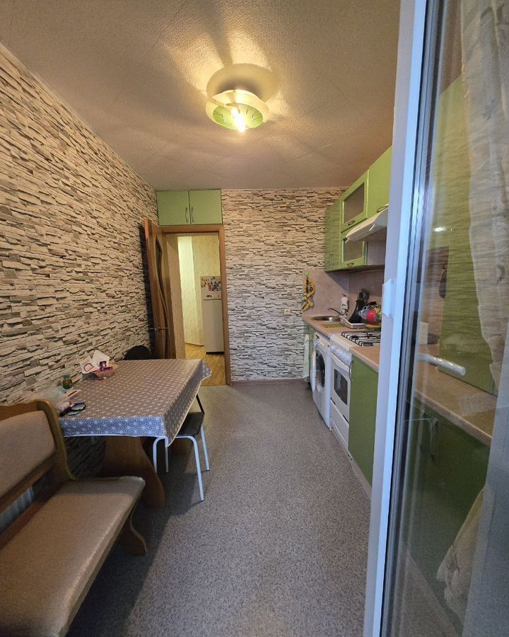 квартира г Рязань р-н Московский ул Вишневая 21к/2 фото 3