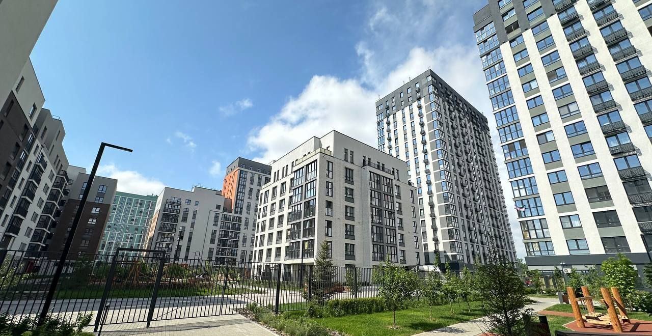 квартира г Тюмень р-н Калининский ул Василия Малкова 5 фото 8