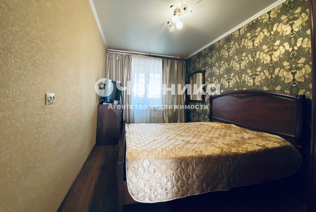 квартира г Каменск-Шахтинский ул Желябова 50 фото 11
