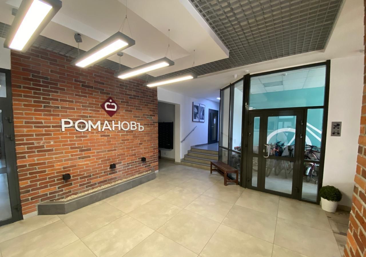 квартира г Волгоград р-н Дзержинский ул Ангарская 100а фото 16