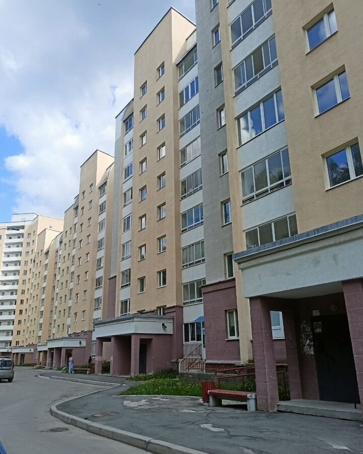 квартира г Новоуральск б-р Академика Кикоина 15 фото 2