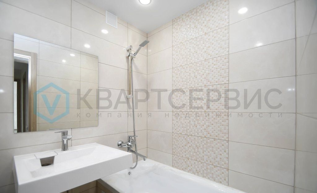 квартира г Омск р-н Центральный ул 4-я Челюскинцев 117а посёлок Амурский фото 15