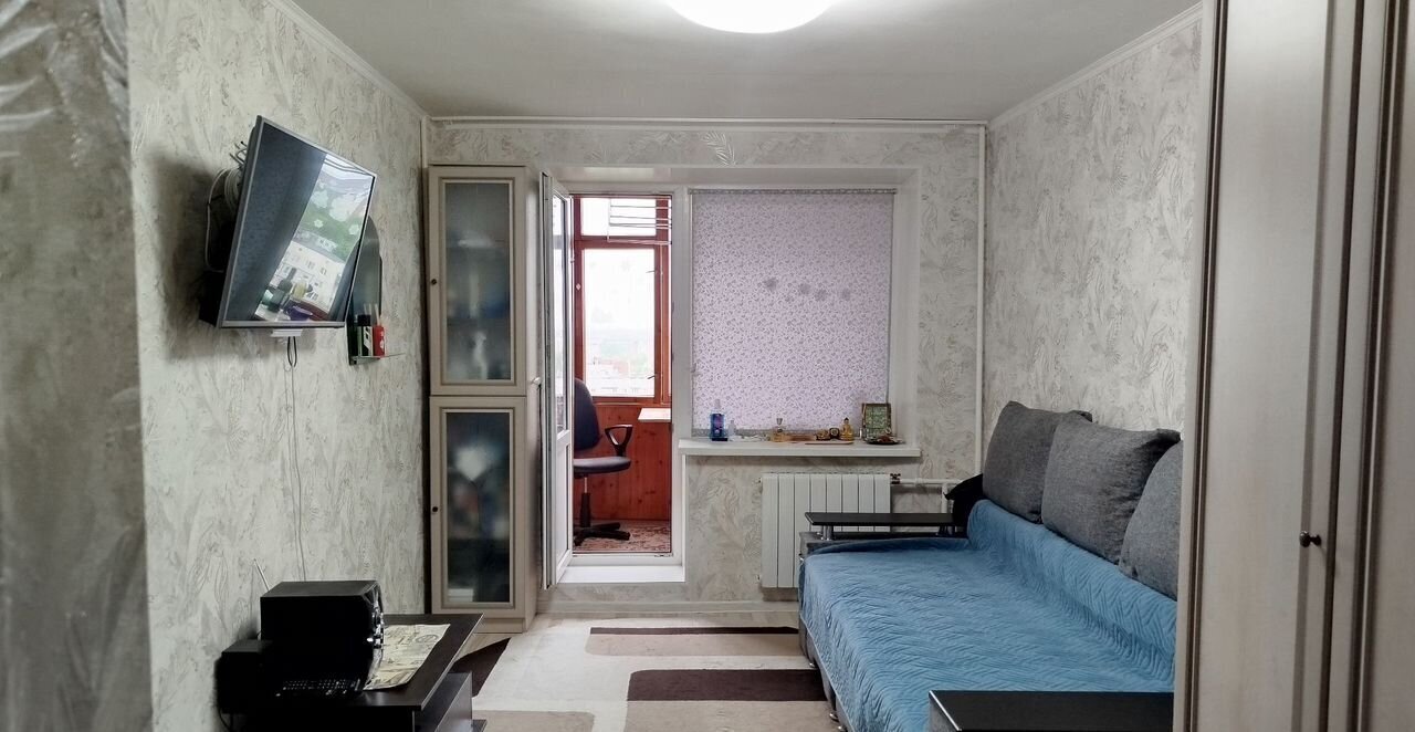 комната г Колпино ул Металлургов 4 р-н Колпинский фото 3
