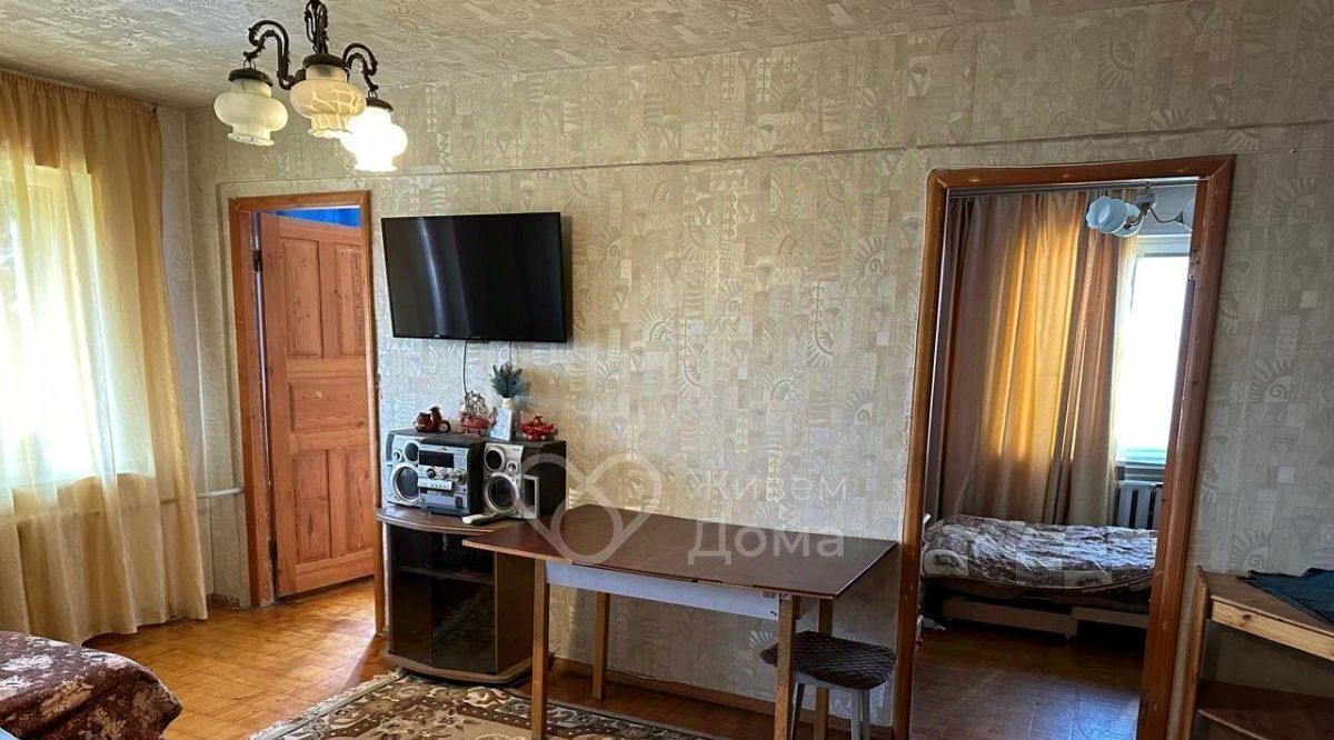 квартира г Волгоград р-н Дзержинский мкр Жилгородок ул Ессентукская 7 фото 1