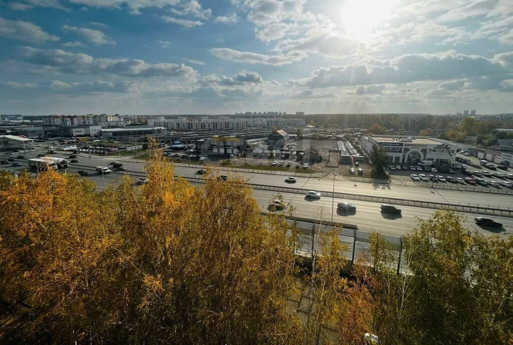 квартира г Тюмень ул Федюнинского 11 Калининский административный округ фото 2