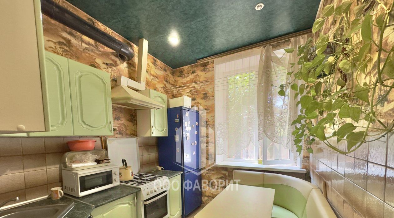 квартира г Волгоград р-н Тракторозаводский ул Борьбы 17 фото 1