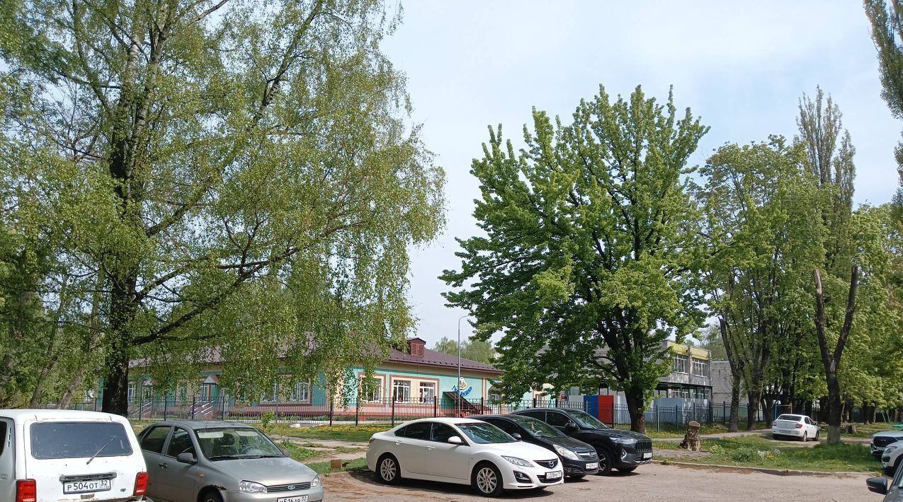квартира г Брянск р-н Советский ул Крахмалева 13 фото 2
