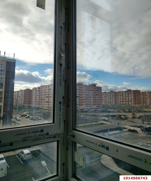 квартира г Краснодар р-н Прикубанский ул им. генерала Корнилова 9к/1 фото 3