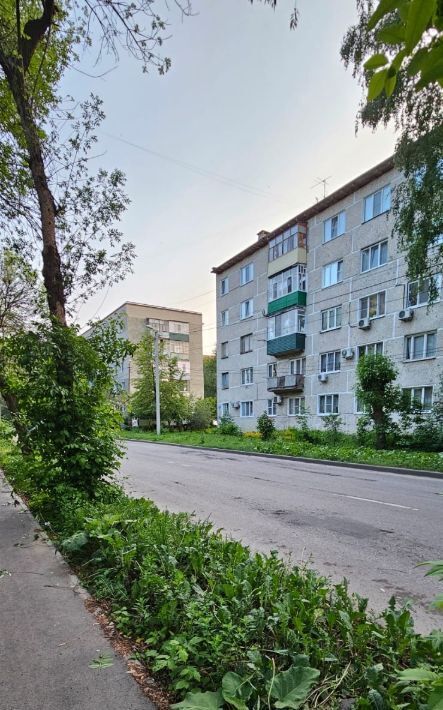квартира г Пенза р-н Железнодорожный ул Толстого 1 фото 2