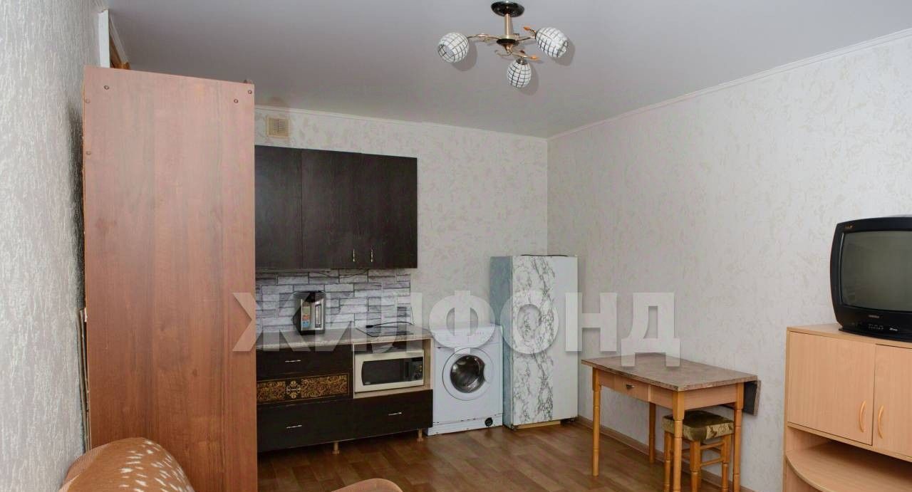 комната г Барнаул р-н Индустриальный ул Сухэ-Батора 20к/2 фото 1
