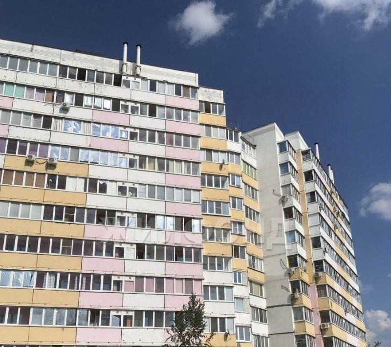 квартира г Белгород Западный ул Есенина 50 фото 1