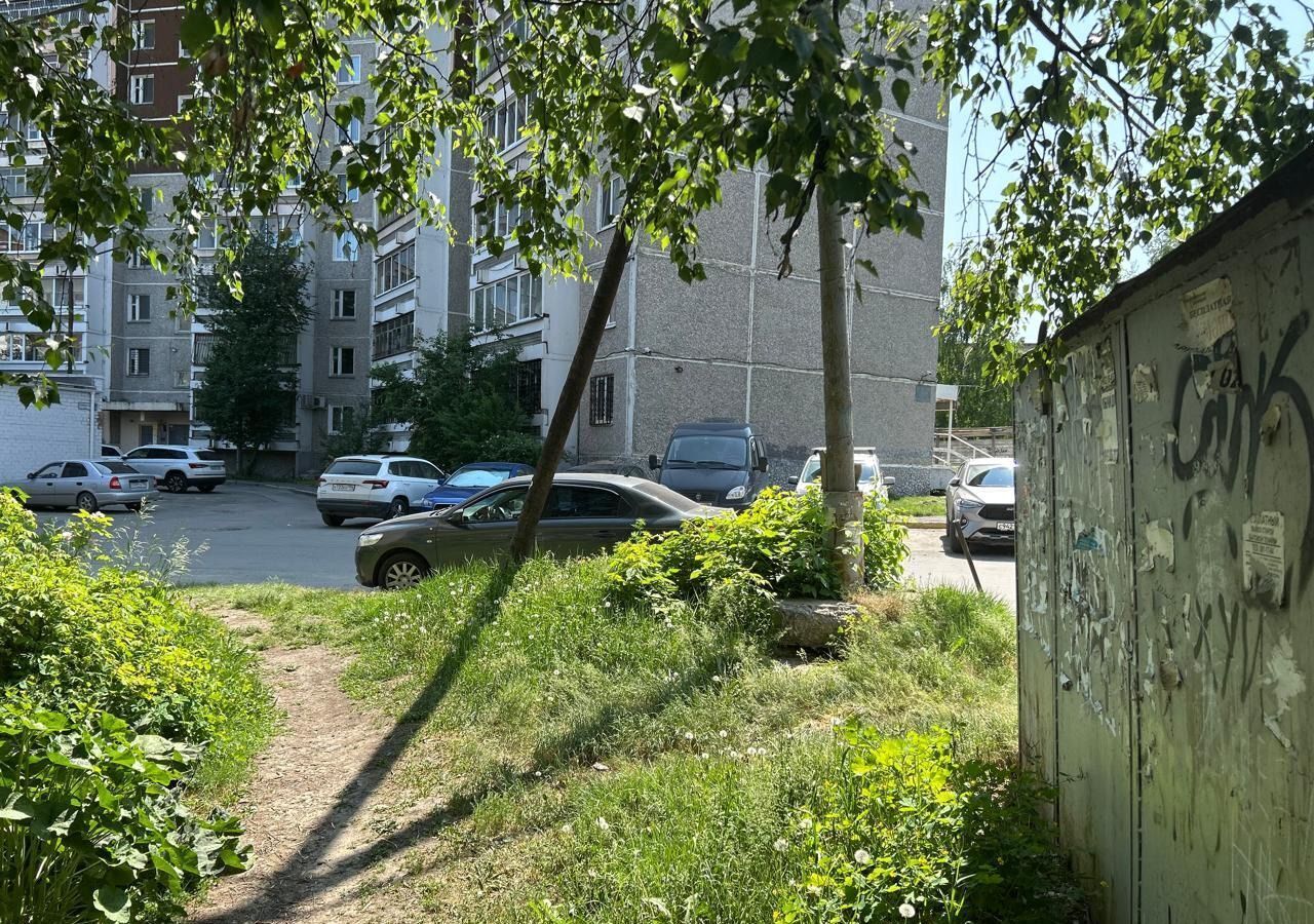 гараж г Екатеринбург р-н Ленинский Чкаловская ул Большакова 103 фото 5