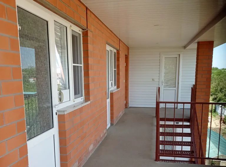 комната р-н Ейский г Ейск ул Центральная 60а фото 4