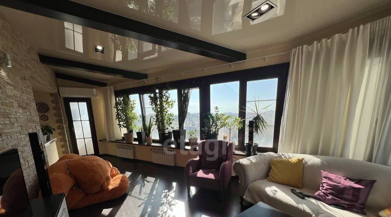 квартира г Астрахань р-н Кировский ул Бориса Алексеева 65к/2 фото 3