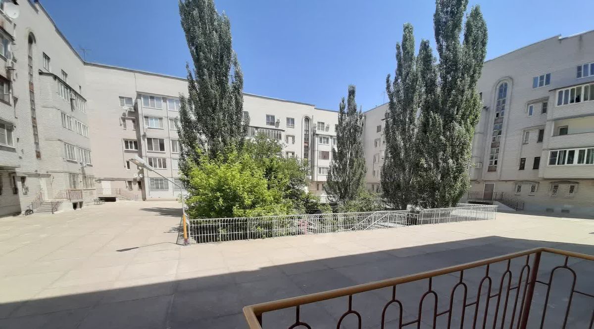 квартира г Астрахань р-н Кировский ул Бориса Алексеева 61к/1 фото 19