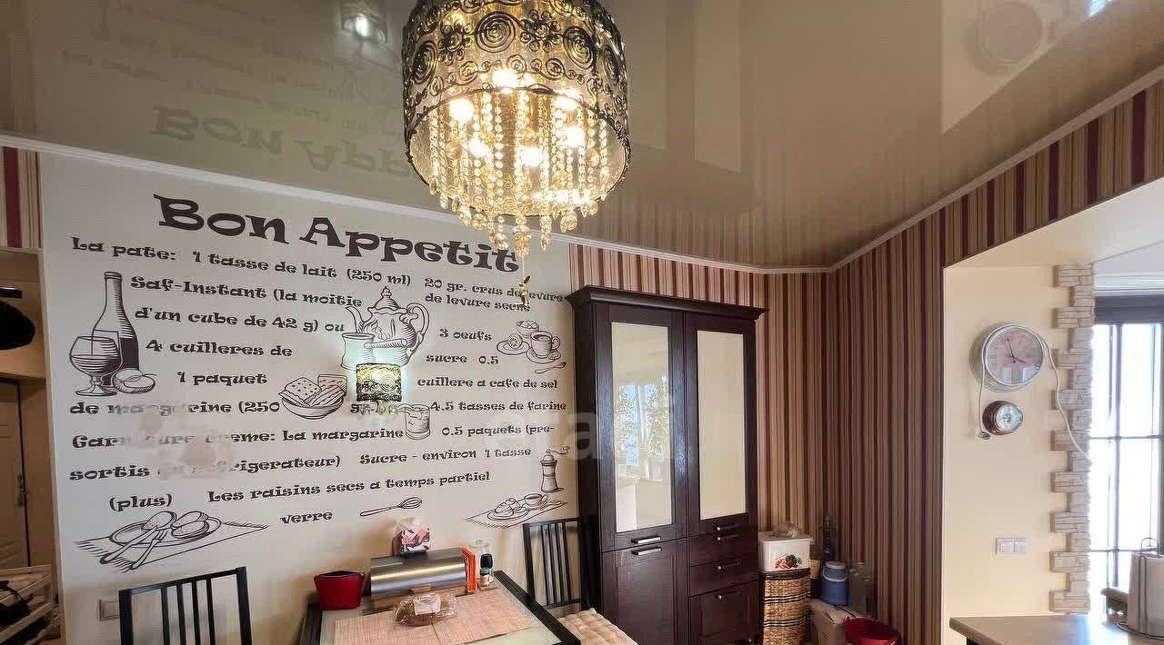квартира г Астрахань р-н Кировский ул Бориса Алексеева 65к/2 фото 9