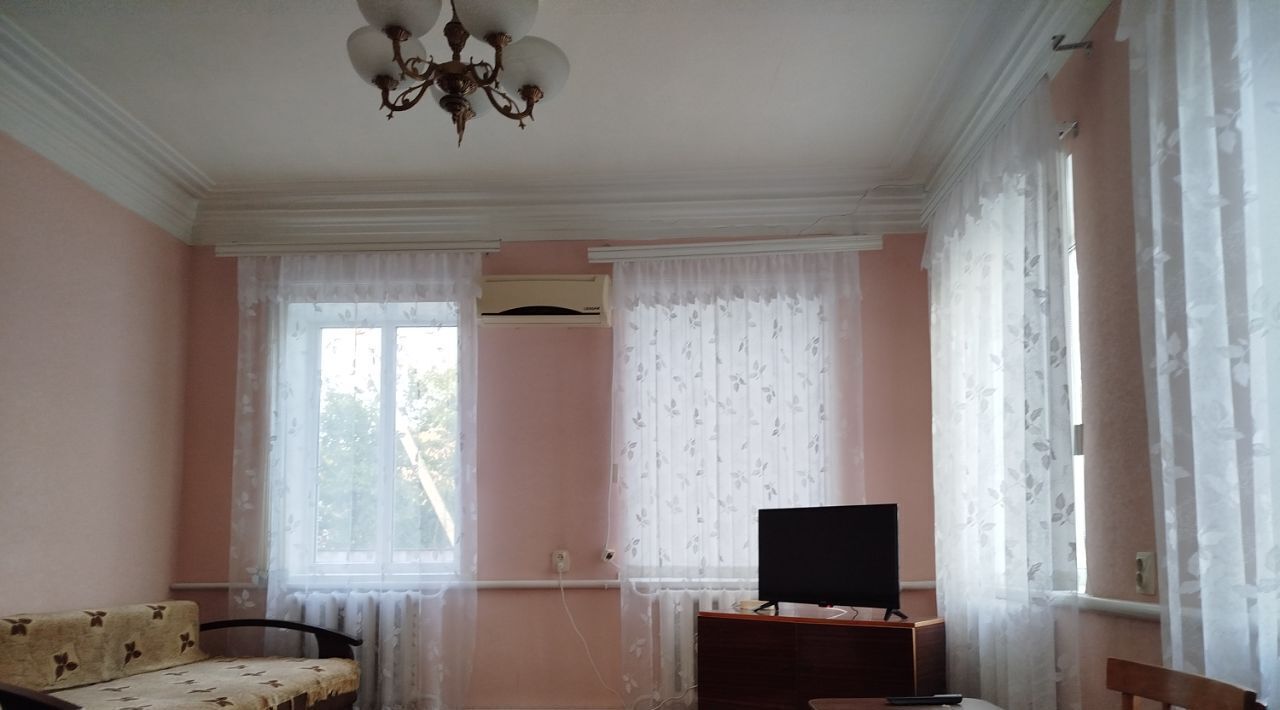 дом р-н Гулькевичский г Гулькевичи ул Рабочая 4 фото 4