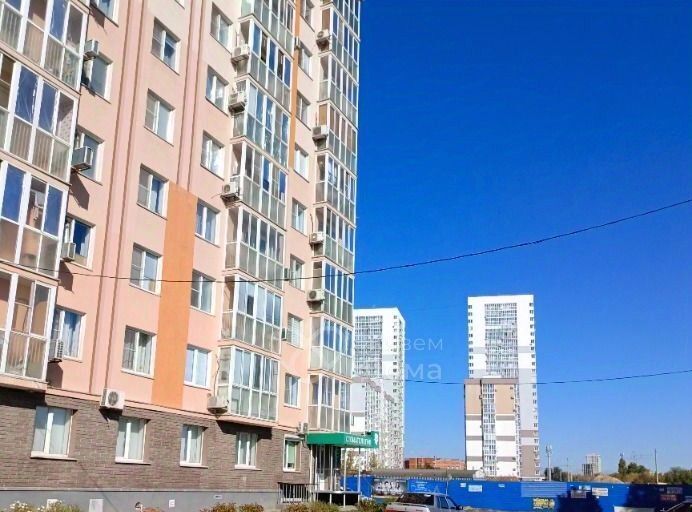 квартира г Волгоград р-н Кировский ул 64-й Армии 135а фото 7