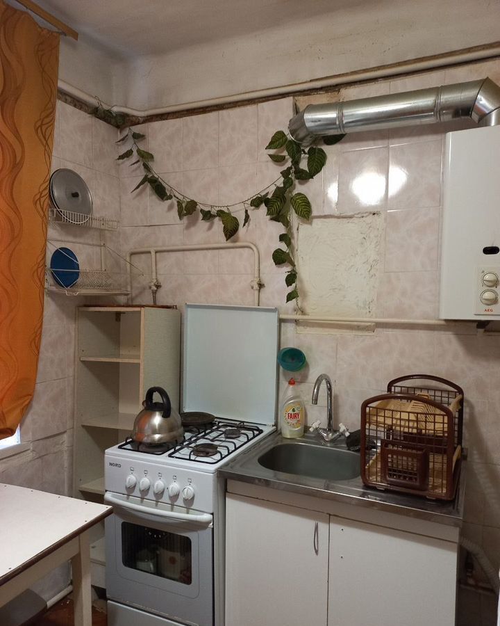 квартира г Симферополь р-н Центральный ул Генерала Захарова 12 фото 1